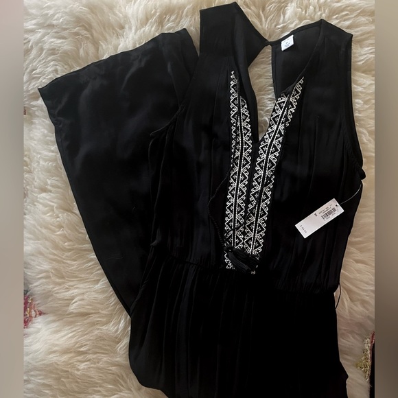 NWT Black Open Back Sleeveless Embroidered Pantsuit - Picture 4 of 7